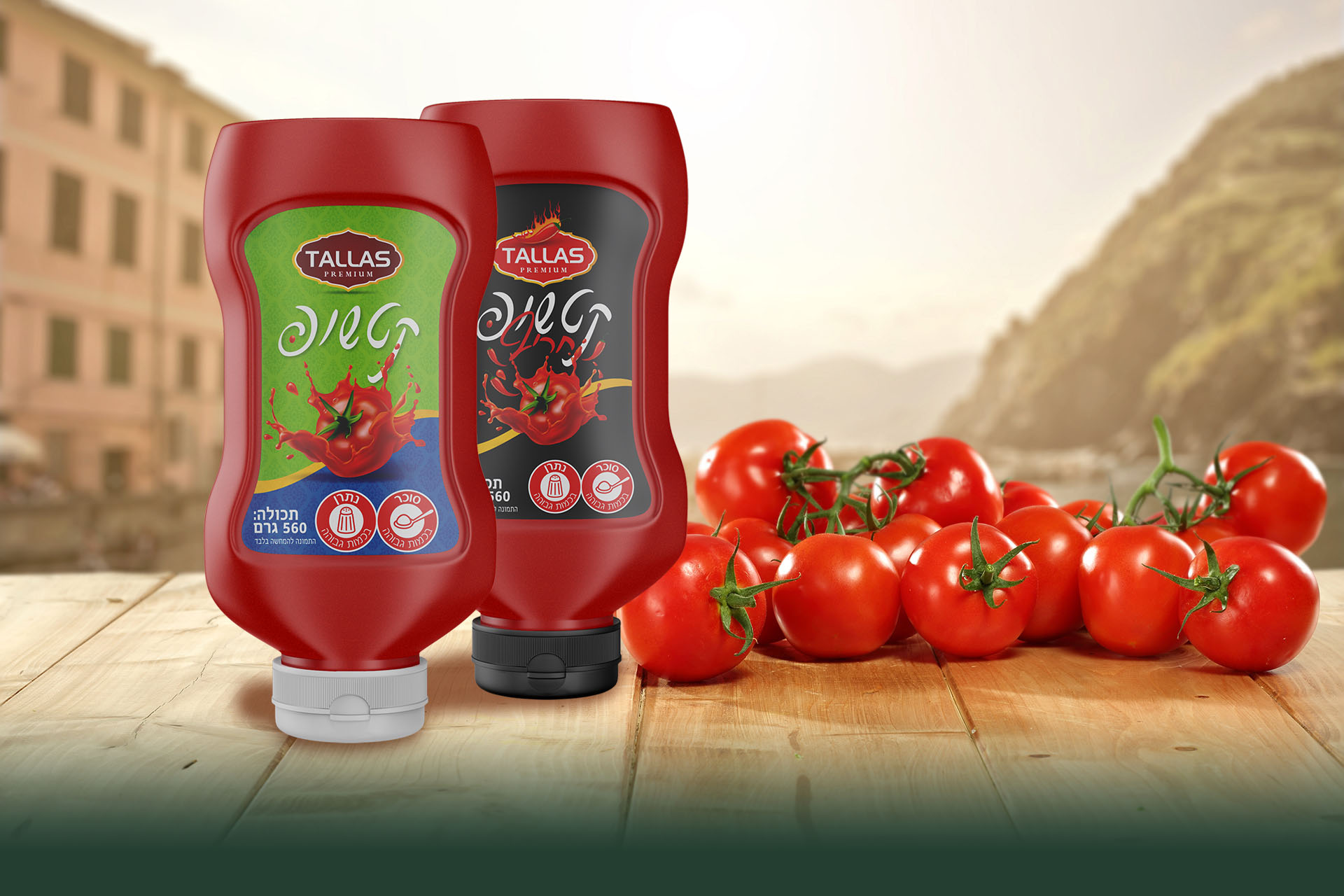 Tallas Ketchup, red tomato on table